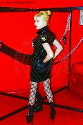 Foto Incontri Mistress Budapest Nadja Shark - 88