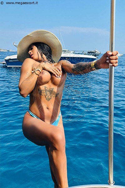 Arianna Ferrari Pornostar  NAPOLI 3896178417