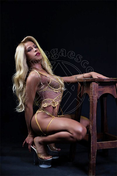 Beatrice Britto  COMO 3883831887